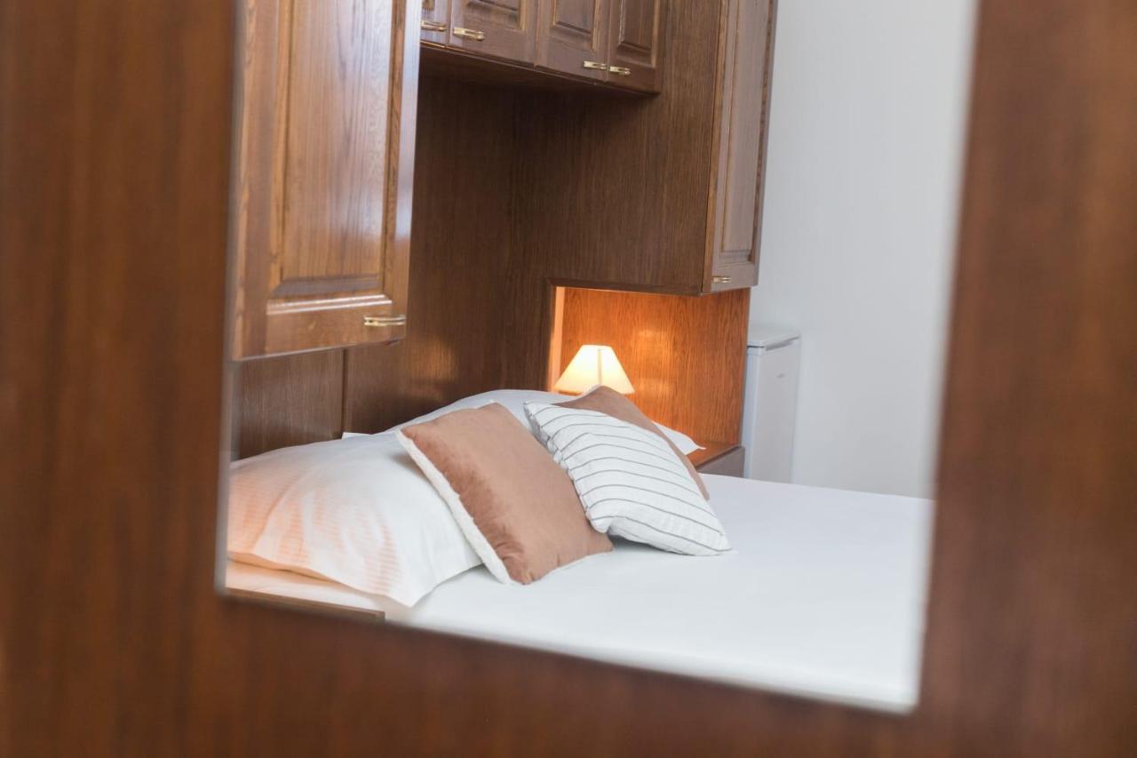 Mb Pag Bed&Breakfast Pag Town Eksteriør billede
