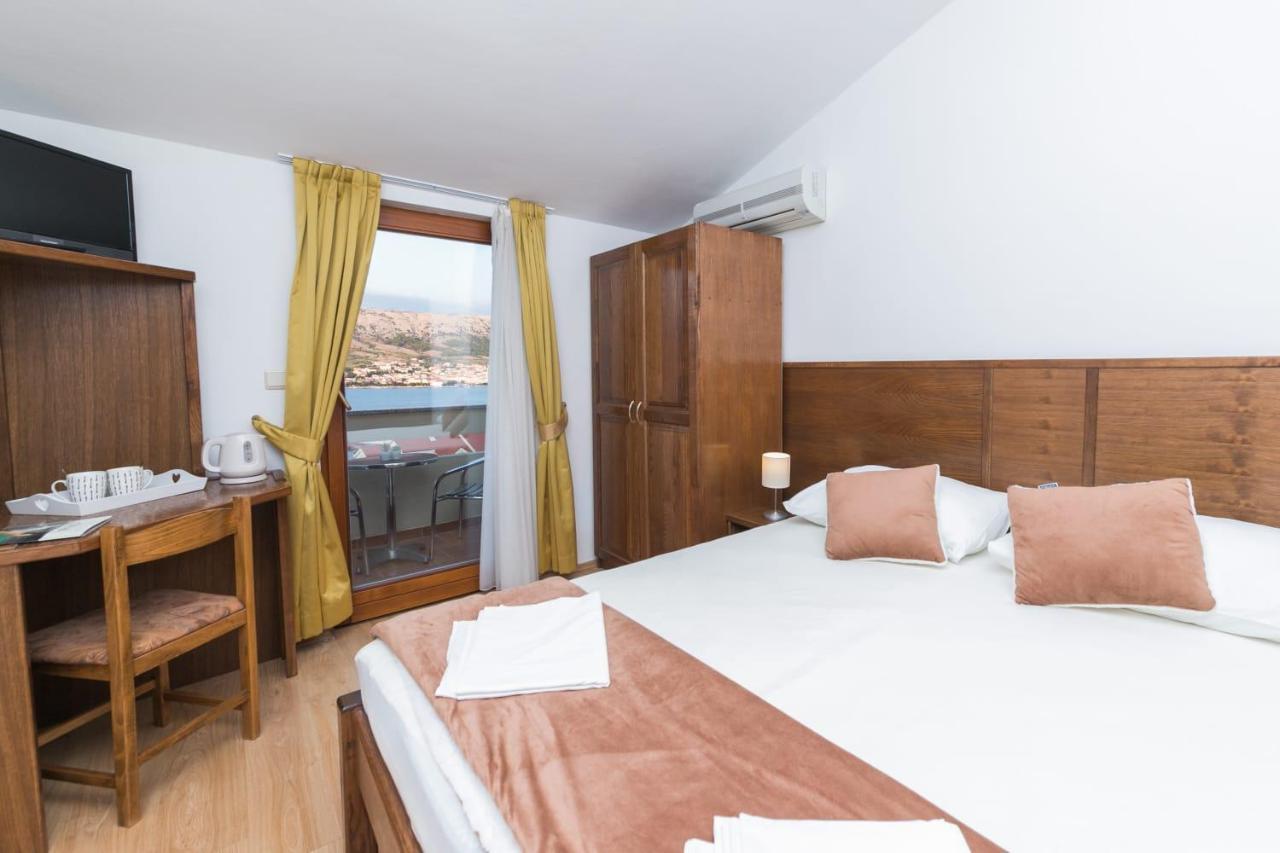 Mb Pag Bed&Breakfast Pag Town Eksteriør billede